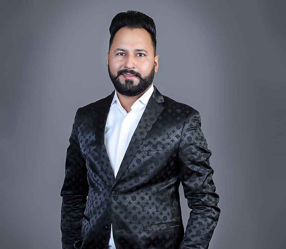 Mr. Vijay Kamboj